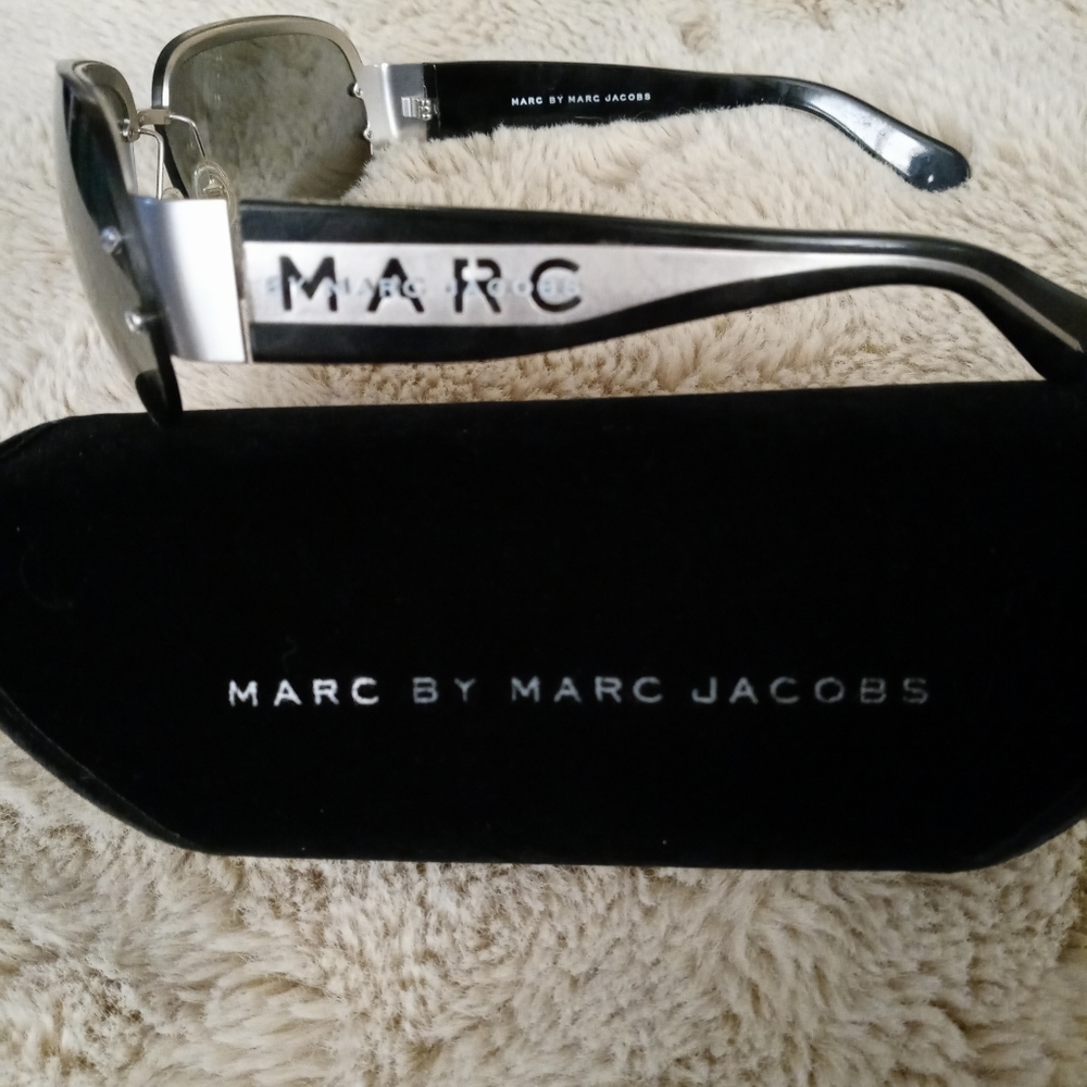 Marc By Marc Jacobs Sunglasses - Picture 3 of 7